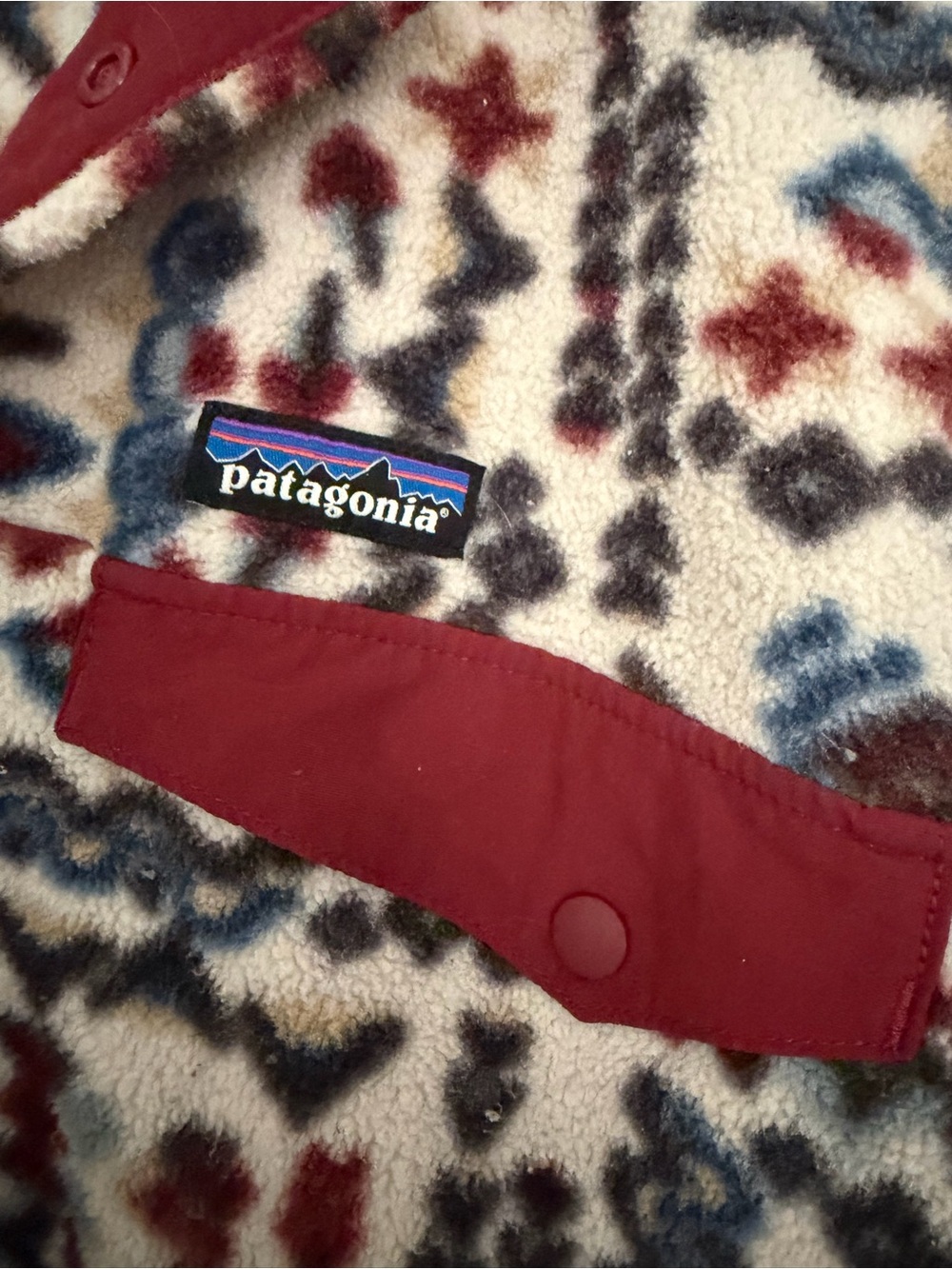 Patagonia Retro-Style Fleece Pullover Jacket in Cream/Multi - Picture 3 of 4